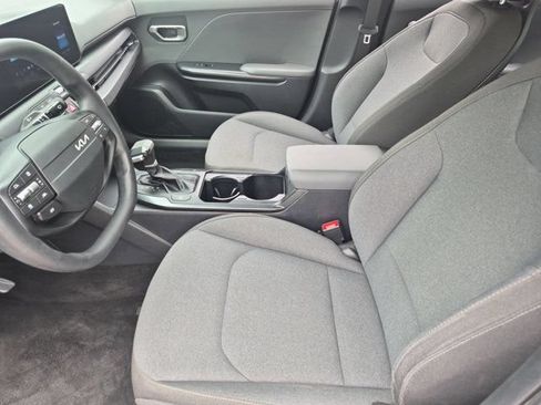 Used 2025 Kia K4 FWD image 21