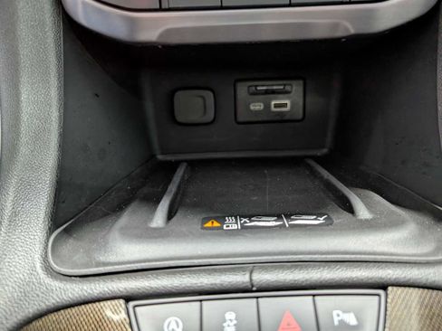 Used 2023 GMC Acadia AT4 w/ Preferred Package image 31