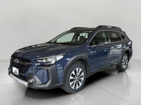Used 2023 Subaru Outback Limited AWD/4WD image 6
