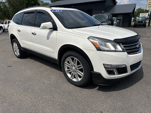 Used 2013 Chevrolet Traverse LT w/ All-Star Edition FWD image 4