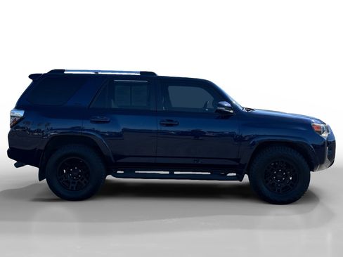 Used 2022 Toyota 4Runner SR5 Premium w/ Moonroof Package image 6