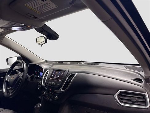 Used 2020 Chevrolet Equinox LT w/ Driver Convenience Package image 27