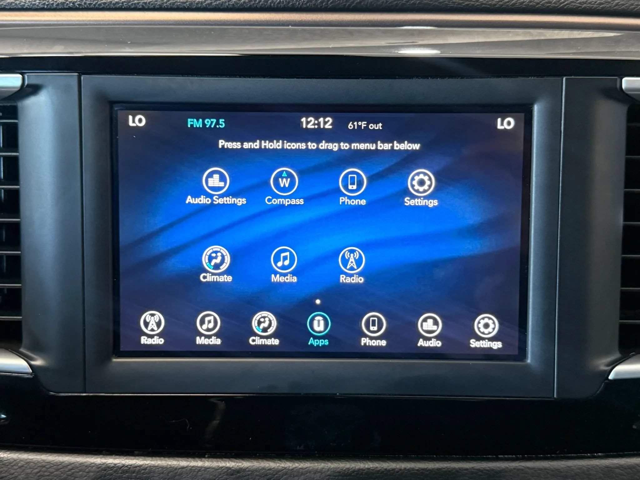 Used 2018 Chrysler Pacifica Touring Plus w/ Tire & Wheel Group FWD image 15