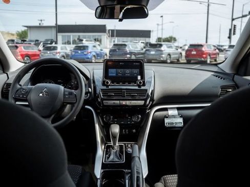 New 2026 Mitsubishi Eclipse Cross LE AWD/4WD image 14