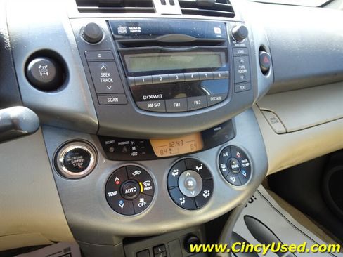 Used 2011 Toyota RAV4 Limited w/ Limited Extra Value Pkg AWD/4WD image 19