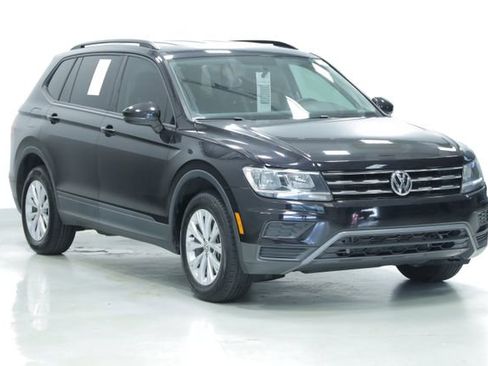 Used 2019 Volkswagen Tiguan S image 3