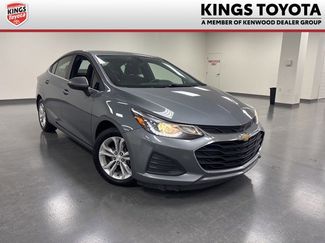 Used 2019 Chevrolet Cruze LT image 1