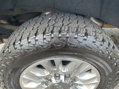 Used 2020 Chevrolet Silverado 2500 High Country w/ Z71 Off-Road Package AWD/4WD image 40