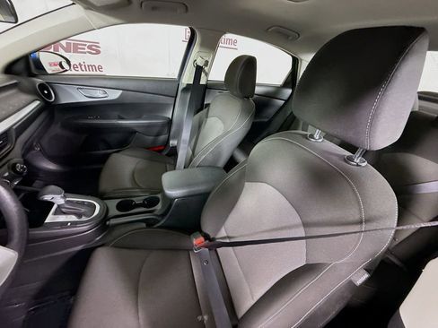 Used 2023 Kia Forte LXS FWD image 24