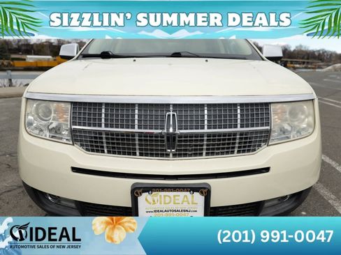Used 2008 Lincoln MKX AWD image 2