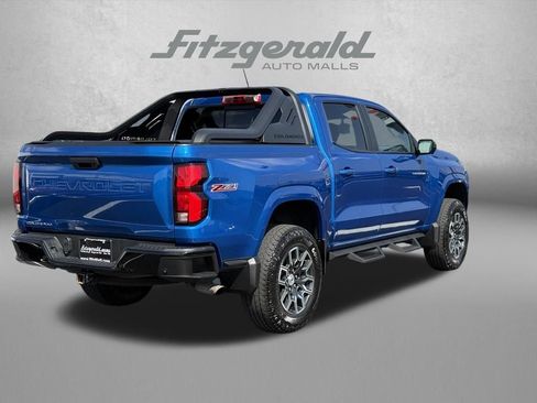 Used 2023 Chevrolet Colorado Z71 w/ Z71 Convenience Package 2 AWD/4WD image 5