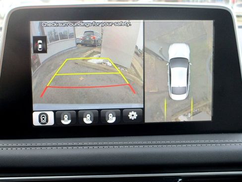 Used 2019 Genesis G70 3.3T Advanced w/ Prestige Package image 4