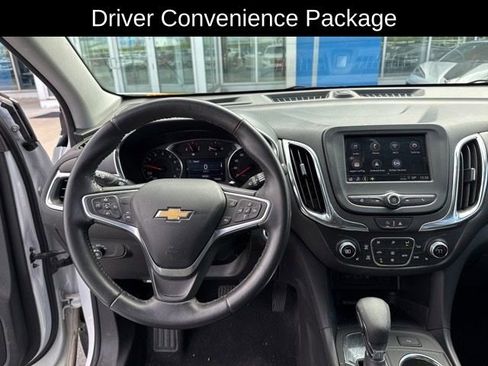 Used 2022 Chevrolet Equinox LT image 17