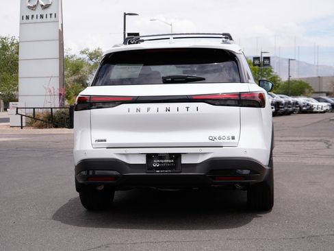 Certified 2026 INFINITI QX60 Sport w/ Dark Cargo Package AWD/4WD image 8