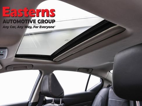 Used 2023 Nissan Altima 2.5 SR w/ SR Premium Package FWD image 34