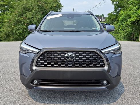 Certified 2022 Toyota Corolla Cross XLE w/ Convenience Package AWD/4WD image 2