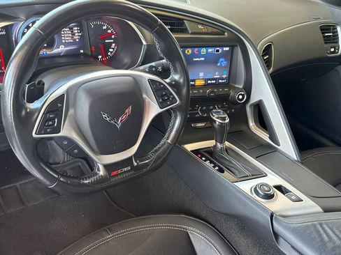 Used 2018 Chevrolet Corvette Z06 RWD image 3