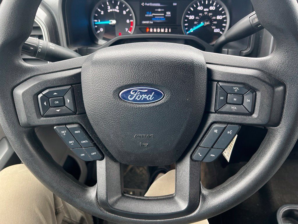 Used 2017 Ford F250 XLT w/ XLT Premium Package AWD/4WD image 13