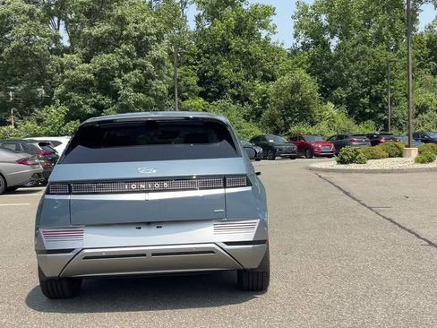 Used 2023 Hyundai Ioniq 5 Limited w/ Cargo Package image 7