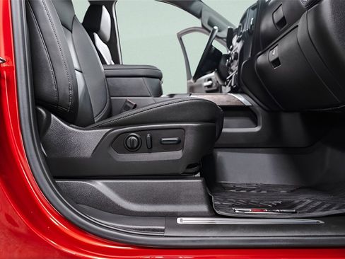 Used 2023 Chevrolet Silverado 2500 LTZ w/ LTZ Plus Package image 36