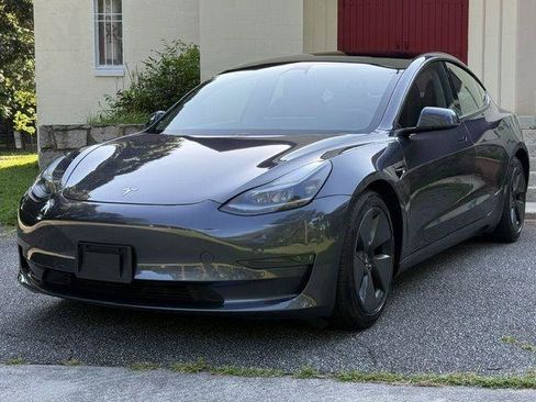 Used 2021 Tesla Model 3 Standard Range Plus RWD image 18
