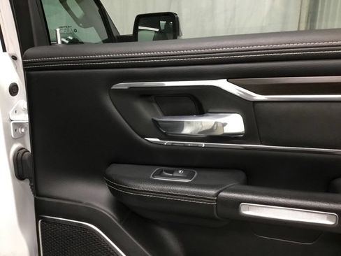Used 2022 RAM 1500 Laramie w/ Off-Road Group AWD/4WD image 18