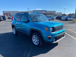 Used 2019 Jeep Renegade Latitude video 1