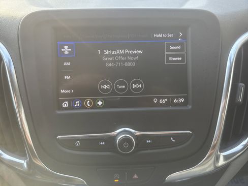 Used 2022 Chevrolet Equinox LT AWD/4WD image 12