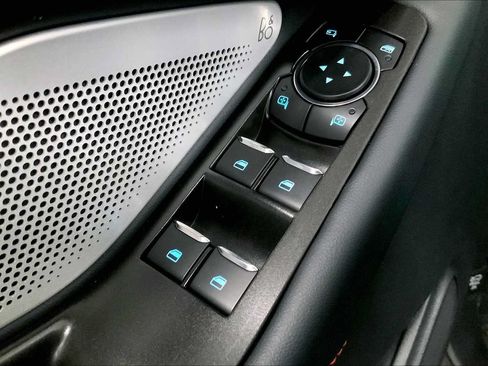 Used 2025 Ford Explorer ST w/ Sun And Sound Package RWD image 18