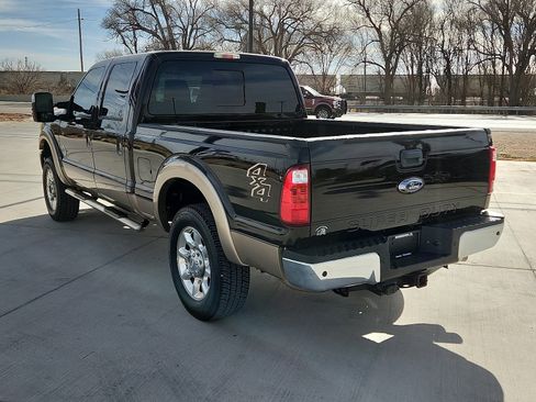 Used 2014 Ford F250 Lariat w/ Lariat Interior Package image 3