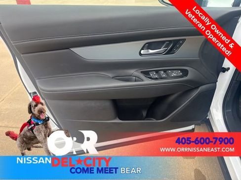 New 2025 Nissan Murano SL AWD/4WD image 16