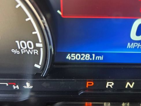 Used 2024 Ford Maverick Lariat w/ Black Appearance Package FWD image 23