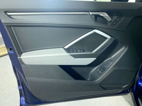 Used 2025 Audi Q3 2.0T Premium w/ Convenience Package image 27