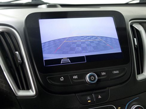 Used 2022 Chevrolet Malibu LS image 7