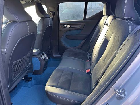 Certified 2023 Volvo XC40 Recharge Ultimate image 16