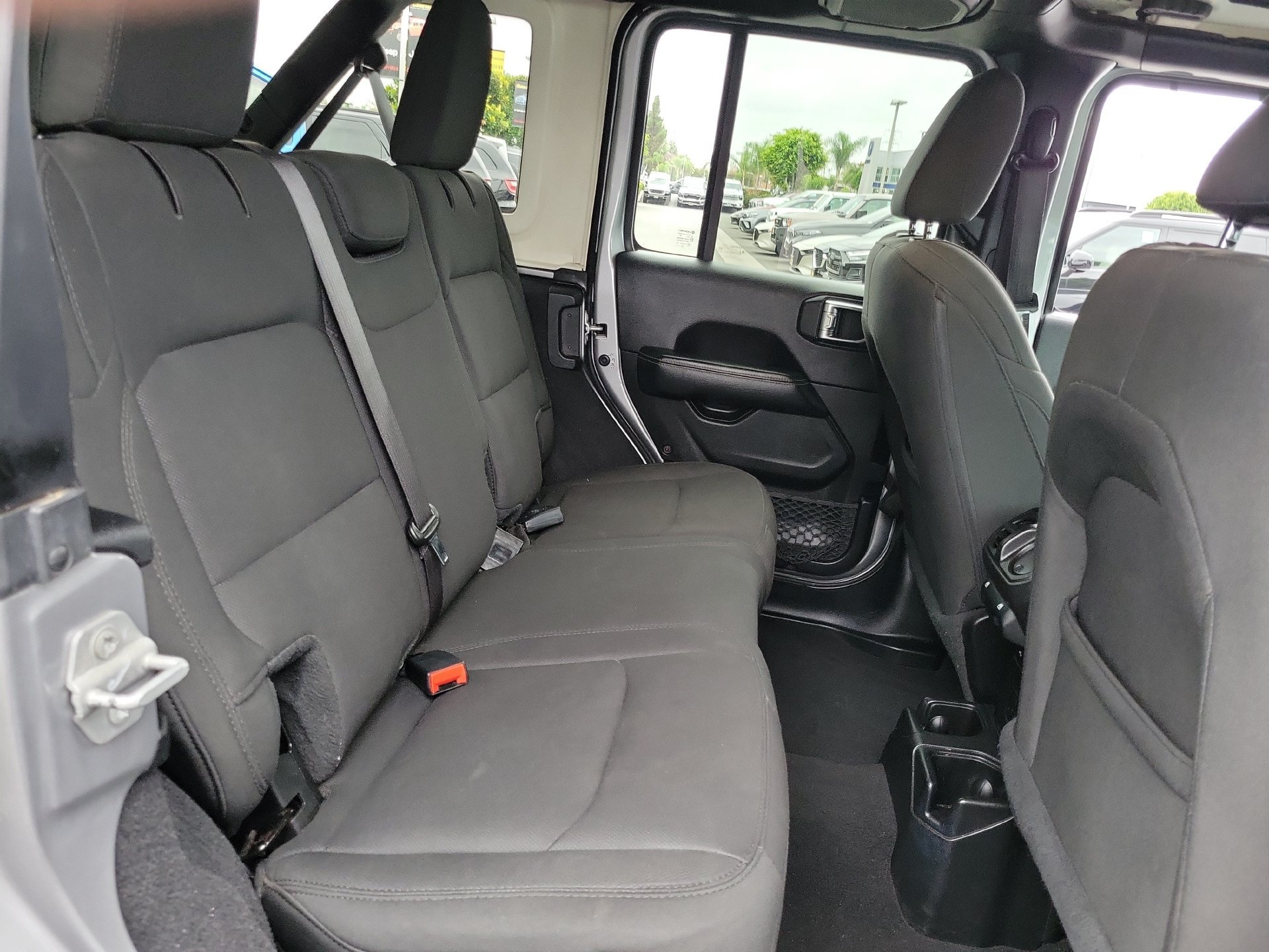 Used 2020 Jeep Wrangler Unlimited Sahara AWD/4WD image 24