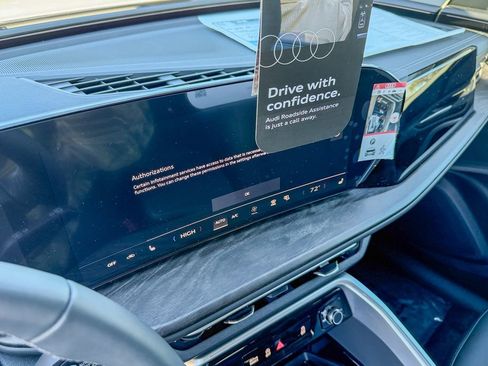 New 2025 Audi Q5 Premium image 19