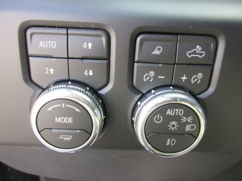New 2026 GMC Sierra 1500 AT4X AWD/4WD image 19