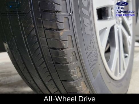 Certified 2022 Ford Escape SEL w/ Technology Package AWD/4WD image 11