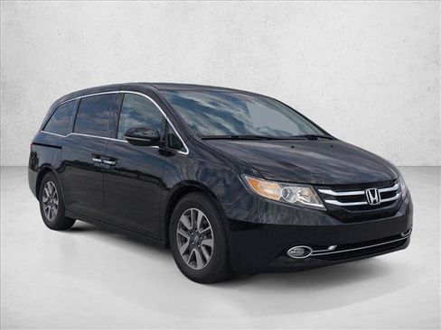 Used 2017 Honda Odyssey Touring image 3