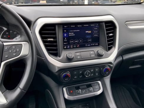 Used 2020 GMC Acadia SLT w/ Premium Package FWD image 7