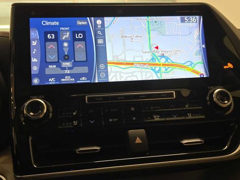 Used 2020 Toyota Highlander Platinum AWD/4WD image 13