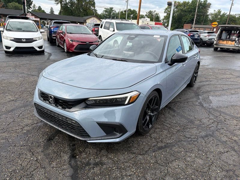 Used 2024 Honda Civic Sport image 3