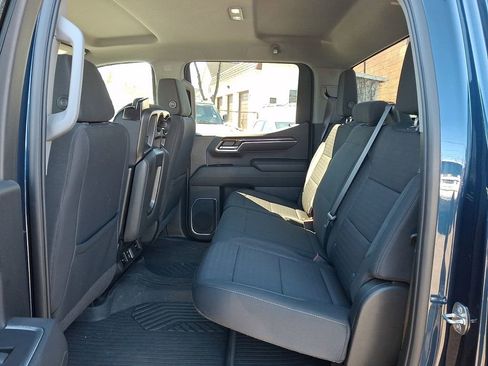 Used 2022 Chevrolet Silverado 1500 LT Trail Boss w/ Protection Package image 9