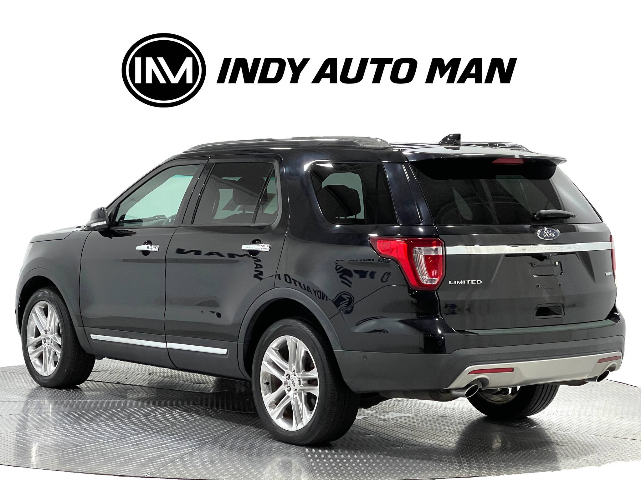 Used 2016 Ford Explorer Limited w/ Equipment Group 301A AWD/4WD image 6