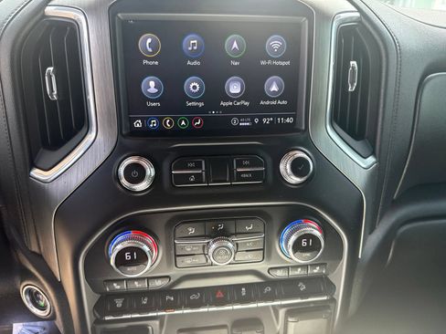 Used 2021 GMC Sierra 2500 Denali w/ Denali Ultimate Package AWD/4WD image 8