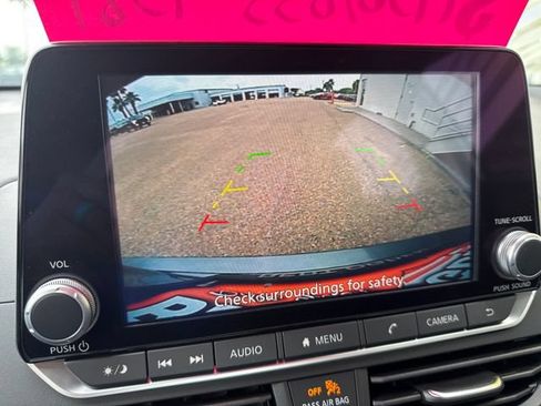 Used 2025 Nissan Altima 2.5 S FWD image 16