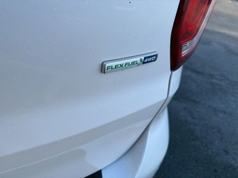 Used 2016 Ford Explorer Limited image 8