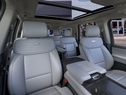 New 2026 Ford Expedition Max Platinum w/ Platinum Ultimate Package AWD/4WD image 13