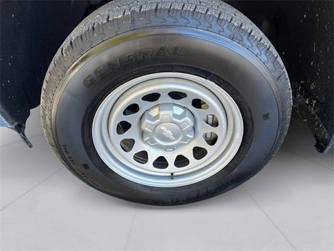 Used 2026 Chevrolet Silverado 1500 W/T w/ WT Safety Package image 9